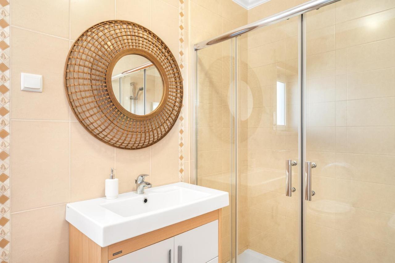 Ocean Getaway - Private Parking And Sea View Apartamento Nazaré Exterior foto